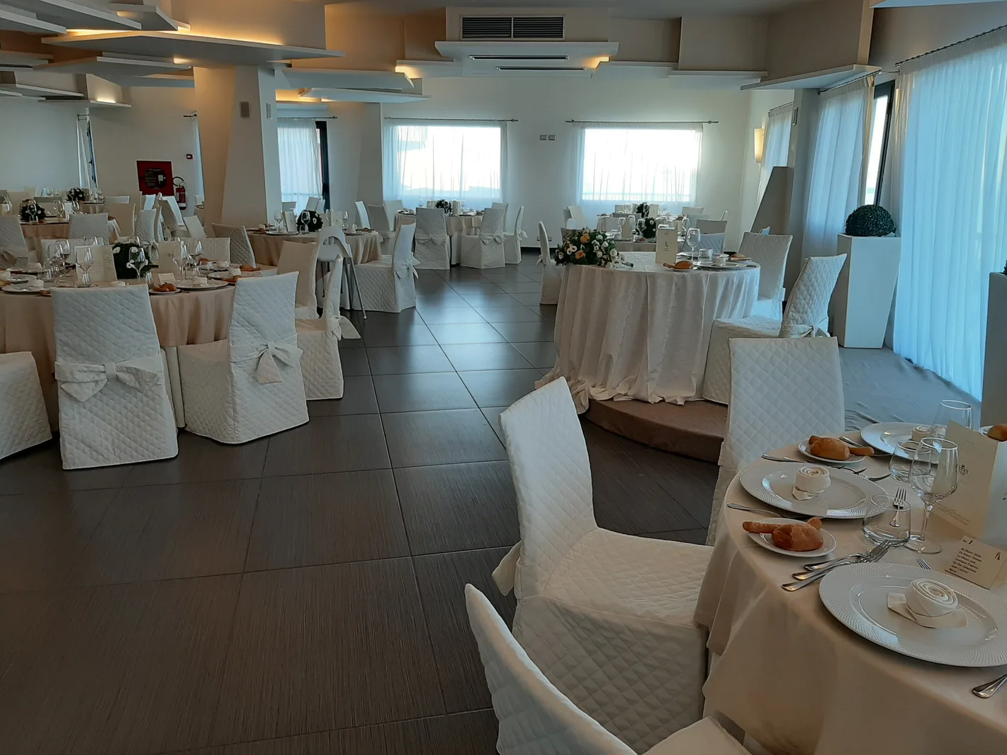 TUS'HOTEL