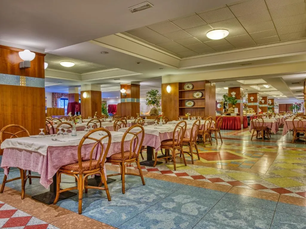 HOTEL CAESAR PALACE