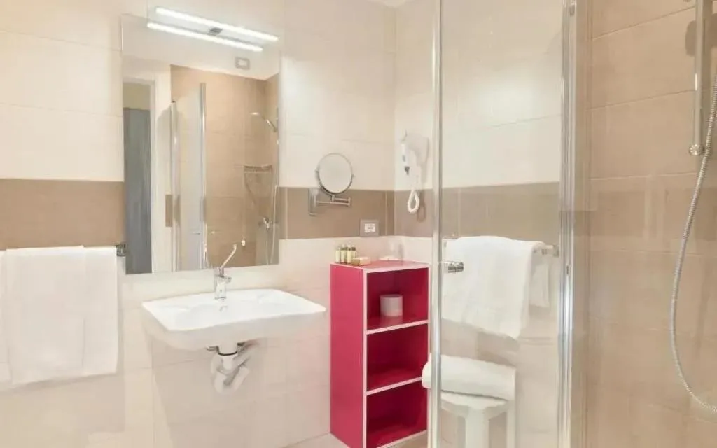 Bagno Superior con Giardino Privato