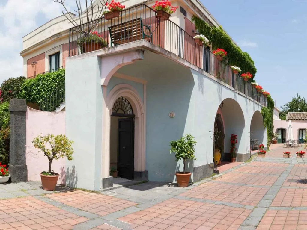 HOTEL ETNA