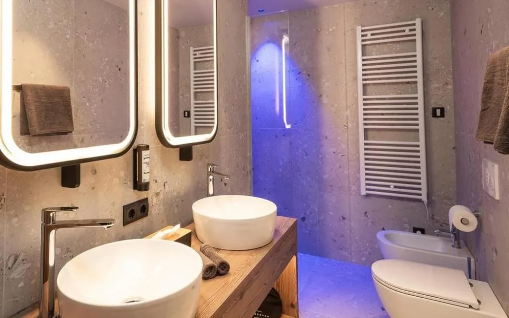 Bagno Camera Junior Suite