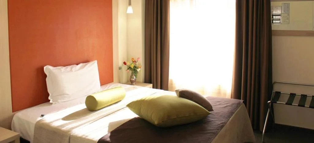 HOTEL 33 BARONI & PALAZZO PIRO
