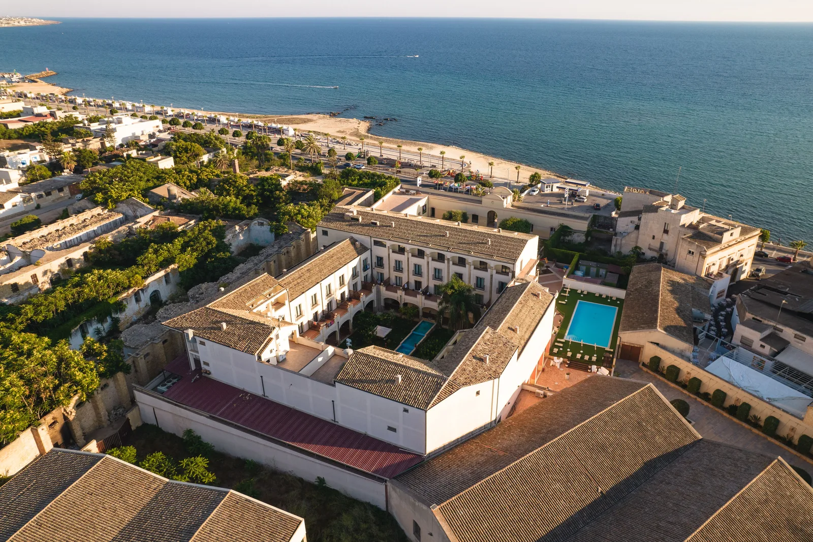 MAHARA HOTEL & WELLNESS