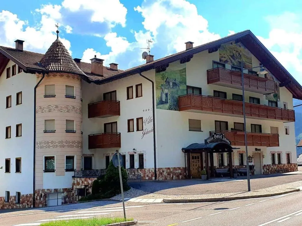 Esterno
