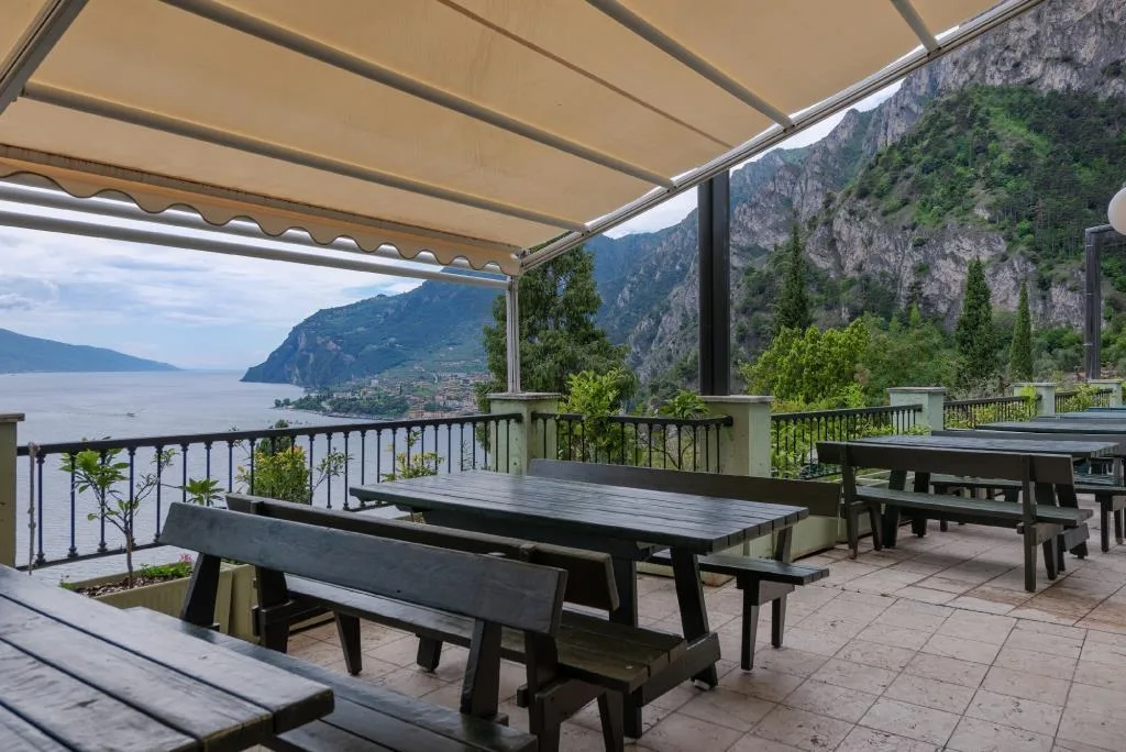 Terrazza Bar